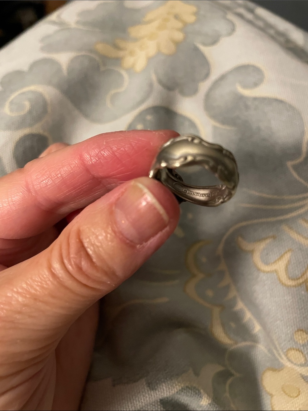 Oneida Sculpted Wave Silver-Tone Band Ring